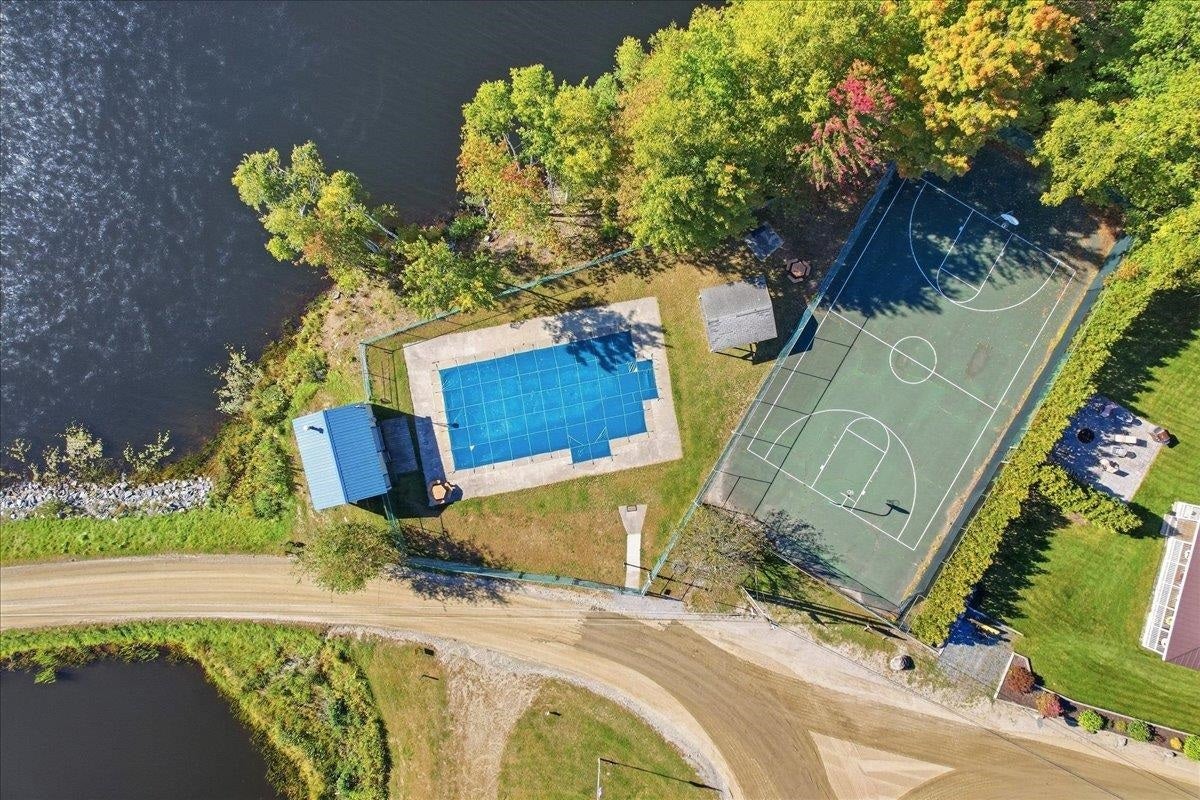 135 Lakeside Drive, Haverhill, NH 03765