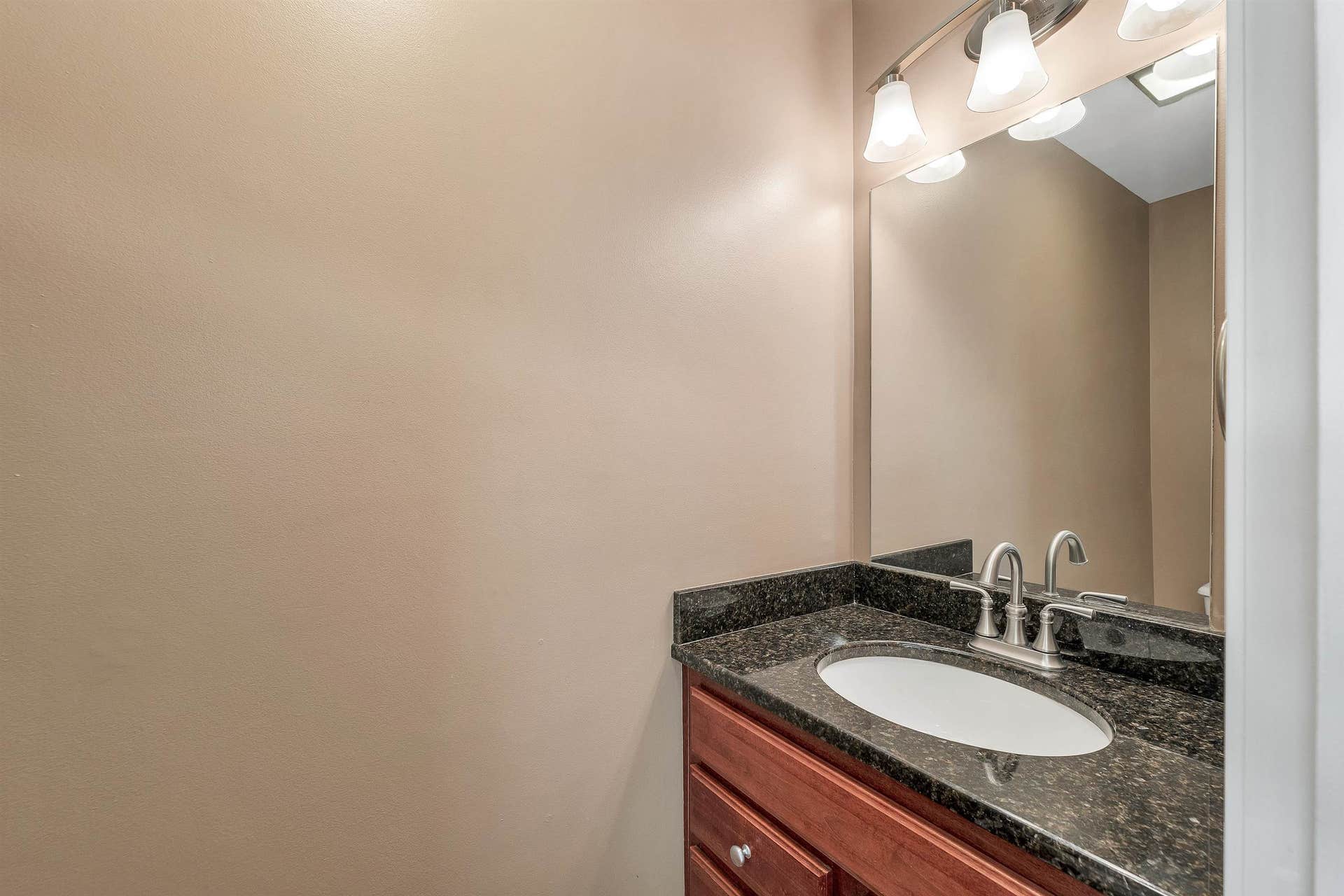 1st Floor 1/2 Bath