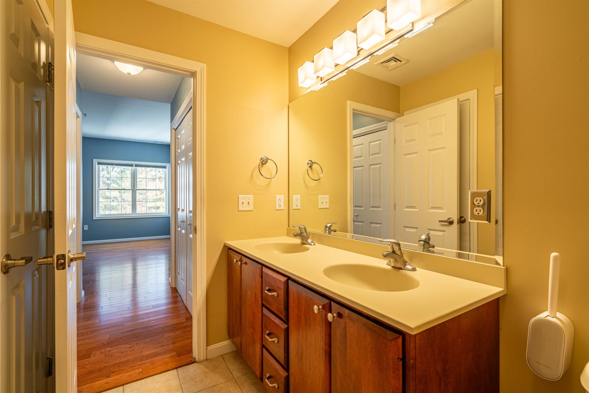 34 Burnham Road, #402, Methuen, MA 01844