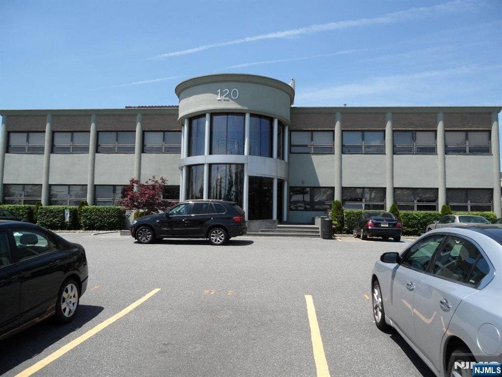 120 Sylvan Ave, Englewood Cliffs, NJ 07632